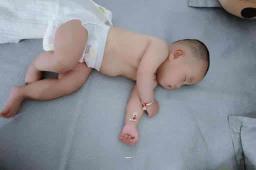 浙江宝宝发烧可以喝牛奶吗